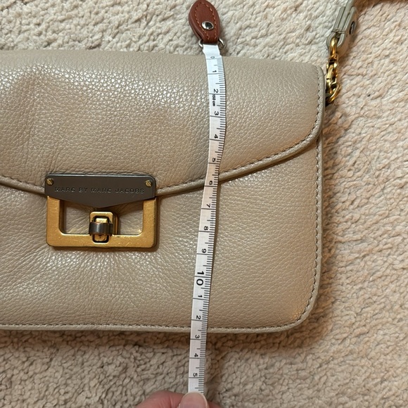 Marc by Marc Jacobs dark beige wallet on chain - Picture 8 of 9